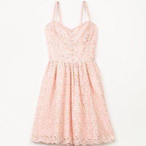 Aritzia Talula Pale Pink Lace Dress Size 0